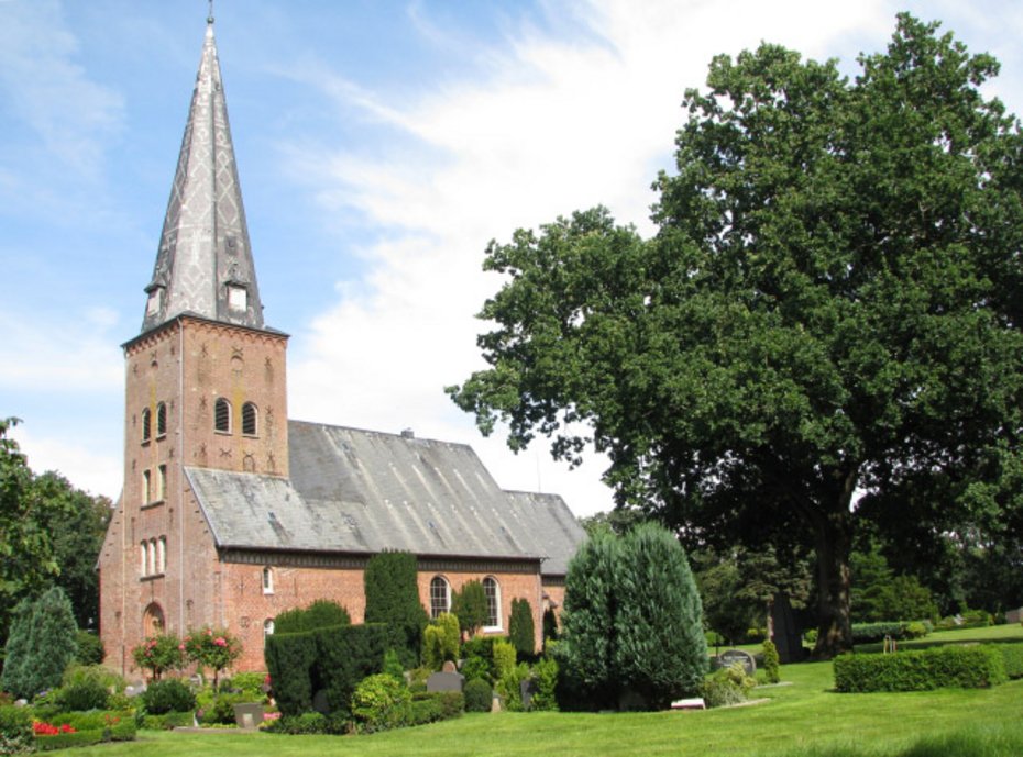 Breklumer Kirche, (c) Goegeo via Wikimedia Commons