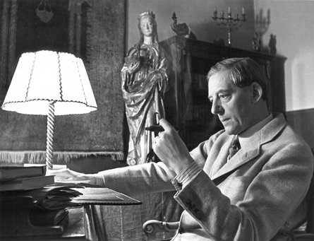 Waldemar Bonsels am Schreibtisch,1941- Fotografie von Ernst Baumann, Quelle: SHLB