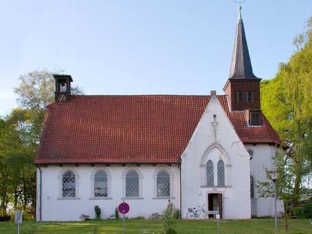 Matthias-Claudius-Kirche Reinfeld, (c) Andreas Geick/Wikipedia